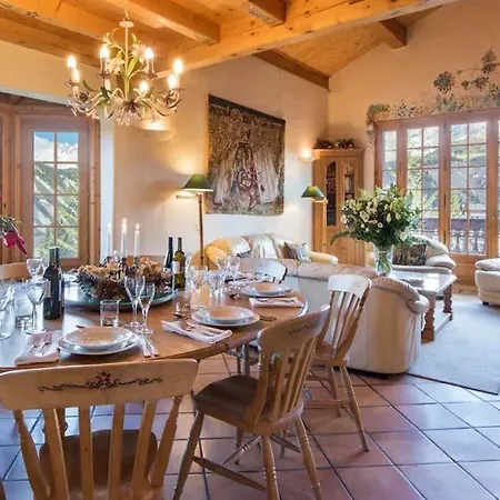 5bdr Amazing Panoramic View Chalet Villa