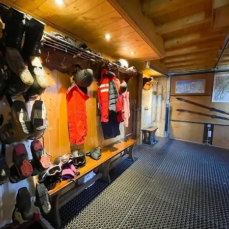 5bdr Amazing Panoramic View Chalet *